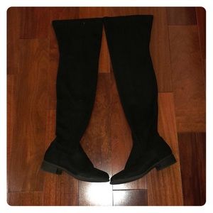 ▪️Knee High Boots◾️
